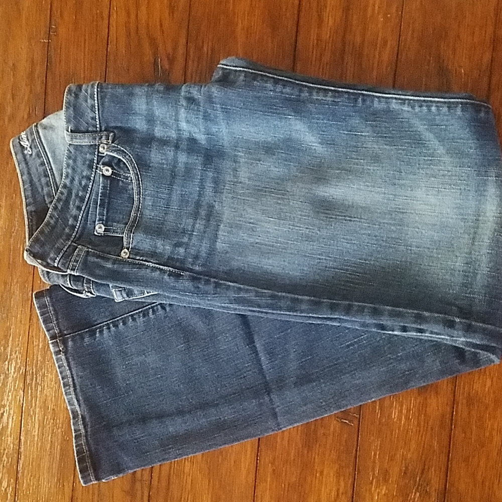 Women's American Eagle Jeans